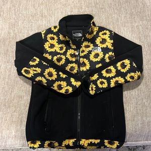 Girls North face xxl jacket